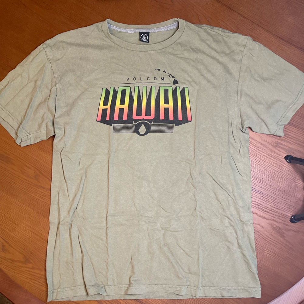 Green Volcom t-shirt.